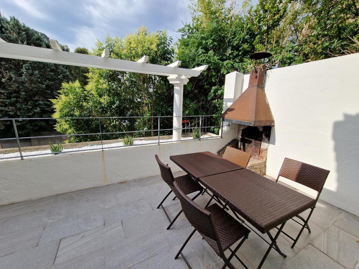 בזייה Maison Ping ,En Face Des Arenes מראה חיצוני תמונה