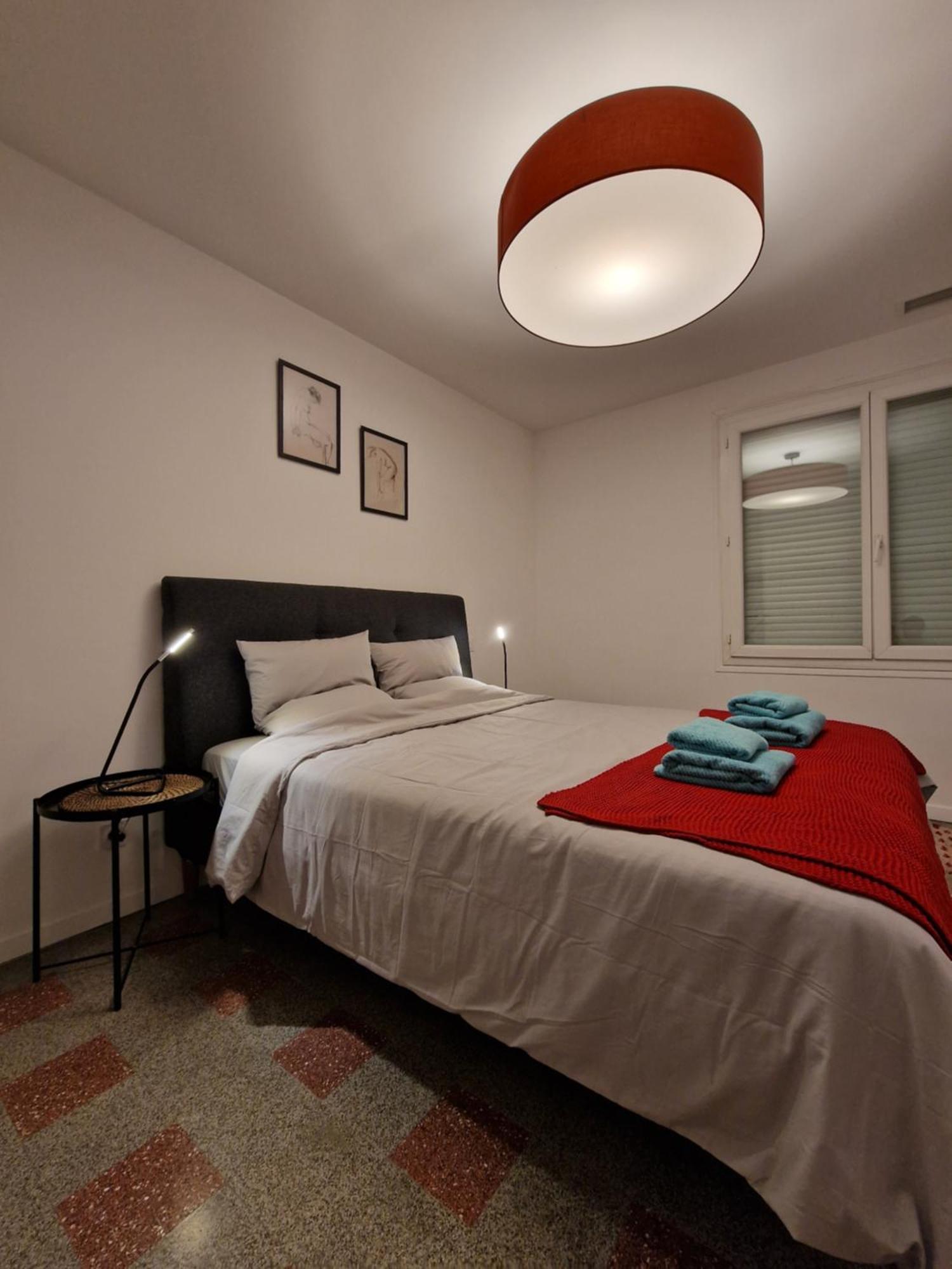 בזייה Maison Ping ,En Face Des Arenes מראה חיצוני תמונה